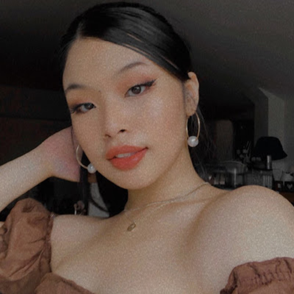 Meet your Posher, Ayesya